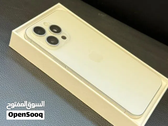 ايفون 15 برو ماكس 256 جيجا وارد شرق اوسط وكالة ولا خدش ولا نقرة الجاهز كثير نضيف