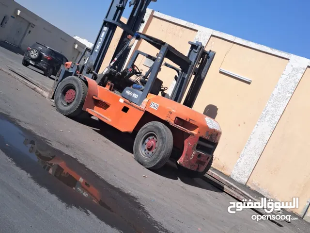 2011 Forklift Lift Equipment in Al Riyadh