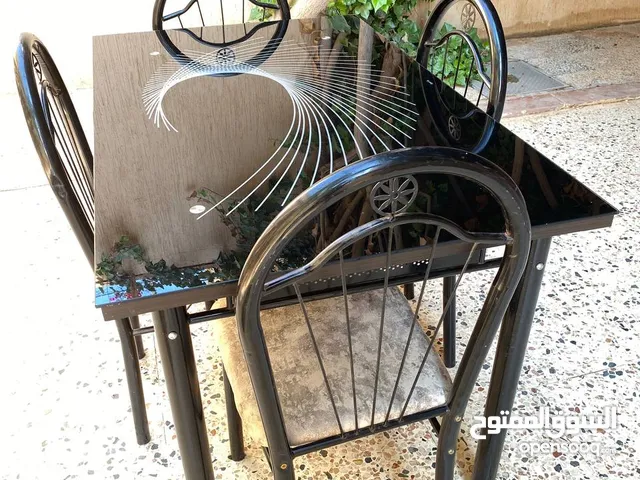 طاولة مطبخ 4 كراسي