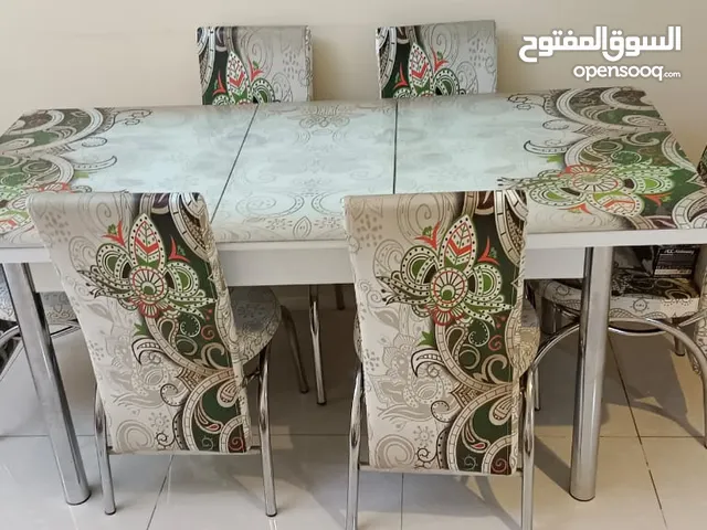 سفرة طعام 6 أشخاص قابله للطي و أيضا سرير بيبي من AIQ