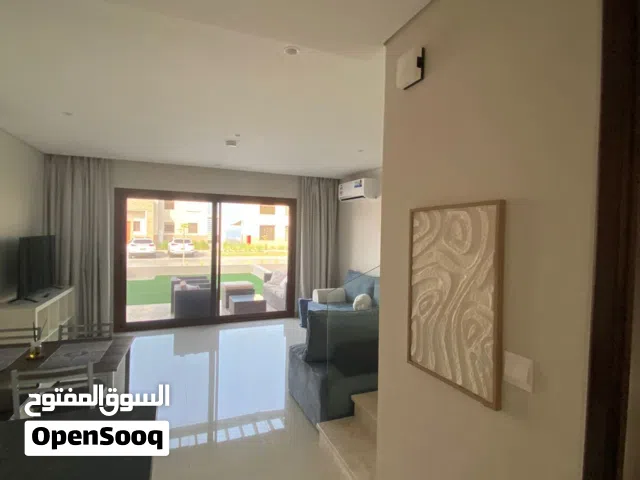 تاون هاوس مميز للبيع في جبل سيفة