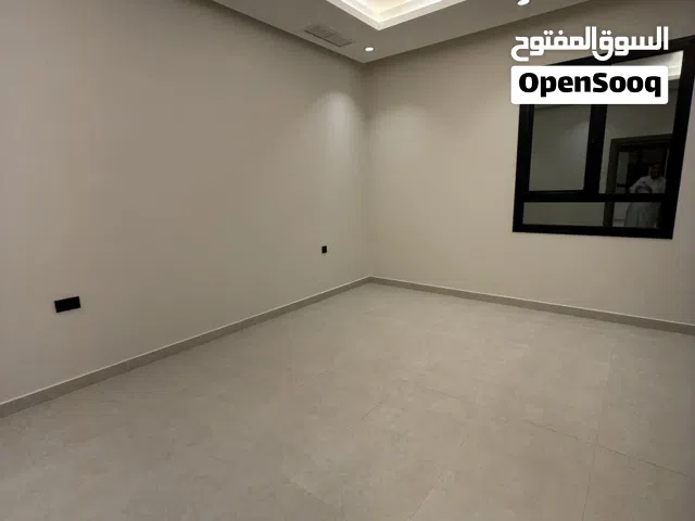 200 m2 2 Bedrooms Apartments for Rent in Al Jahra South AlMutlaa 5