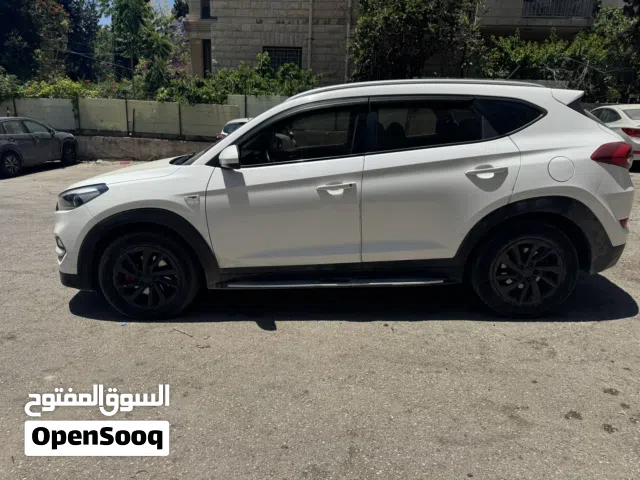 2016 Hyundai Tucson Standard