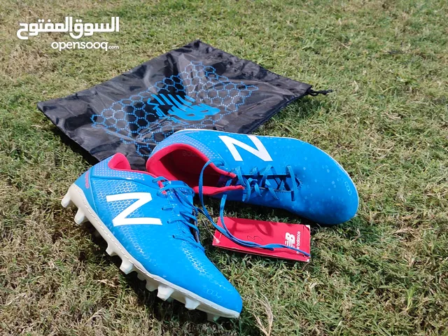 أحذية كرة القدم نیوبالانس أصلي Football shoes New Balance