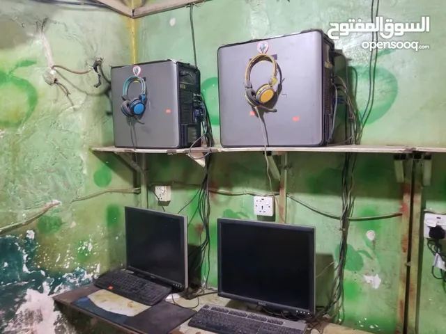 محل متكامل للبيع بلاي ستيشن وكمبيوترات للبيع السعر قابل للتفاوض