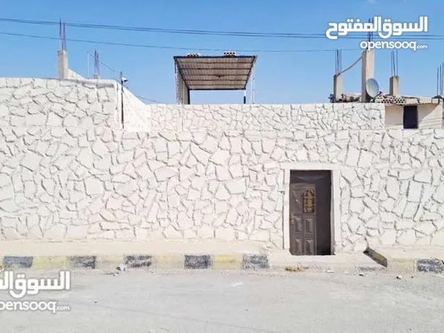 150 m2 3 Bedrooms Apartments for Sale in Zarqa Hay Al Jundi