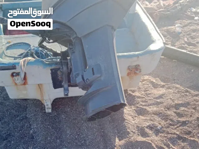 قارب 22 بدون ملكية