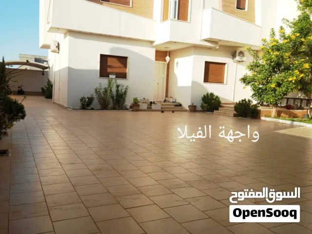 410 m2 More than 6 bedrooms Villa for Sale in Tripoli Ain Zara