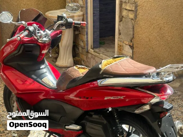 دراجه pcx للبيع