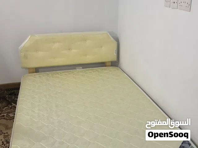 سرير راحة مقاس 190•120 نظيف  Bed raha size 190*120 Clean