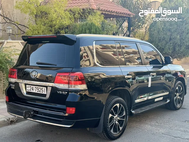 Used Toyota Land Cruiser in Amman