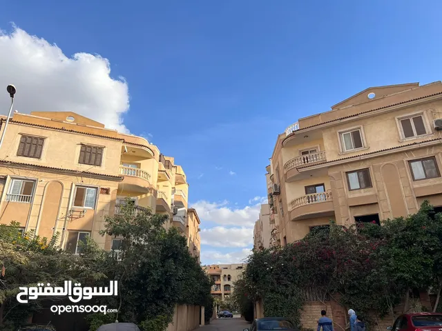 160 m2 3 Bedrooms Apartments for Sale in Giza Sheikh Zayed