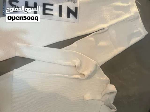بدلة أنيقة من SH IN بسعر كزيوني