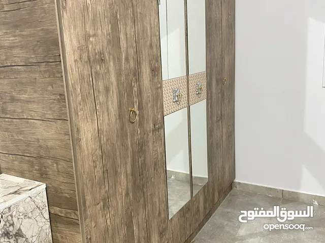 أثاث منزل كامل شبه جديد للبيع بداعي السفر