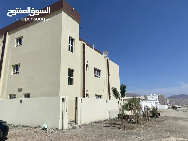 115 m2 3 Bedrooms Apartments for Rent in Muscat Amerat