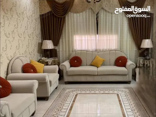 ,طقم مستعمل شبه جديد موجود نابلس الجديده