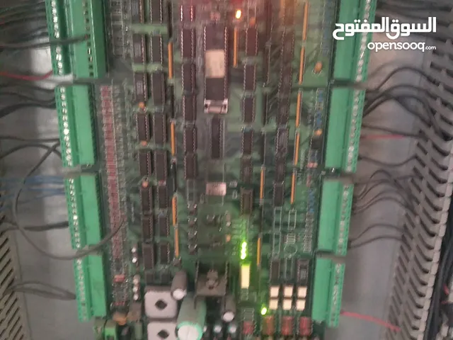فني تركيب وصيانه كافه المصاعد الكهربائيه وتصنيع الرافعات وتركيبها وعقود صيانات سنويه