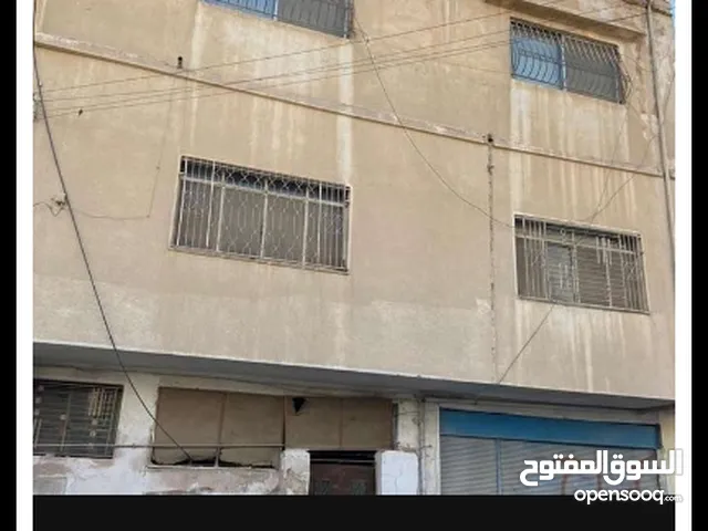 شقة للايجار أربع غرف وصالة