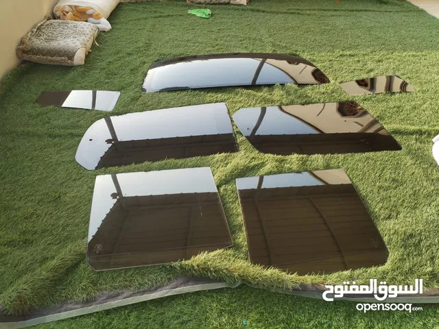 للبيع زجاج نوافذ سياره لاندكروزر