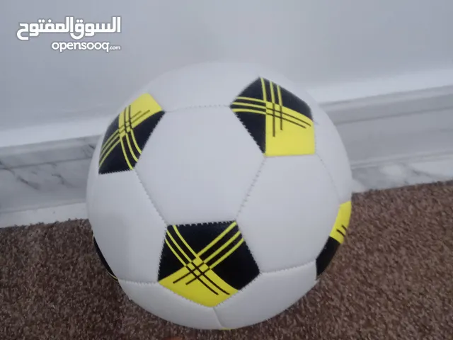 كورة اديداس