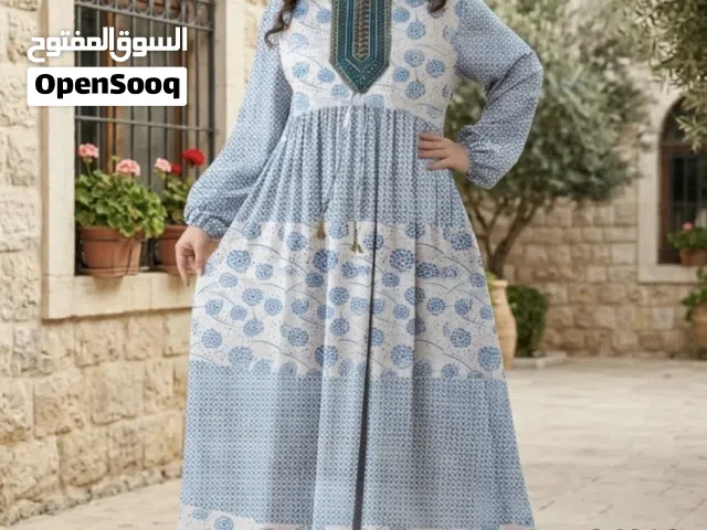 كلبية متوفر بثلاث الوان صيفية الخامة كشمير درجة الوان متنوعة وتجنن توجد خدمة توصيل لجميع محافظات