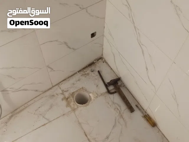سباك ليبي في طرابلس