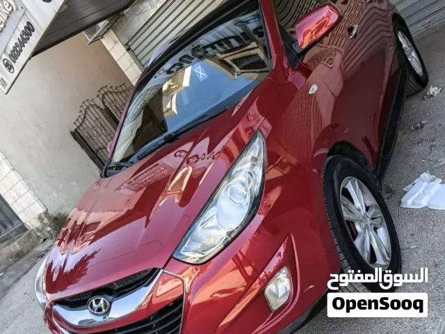 2012 هيونداي توسان Standard