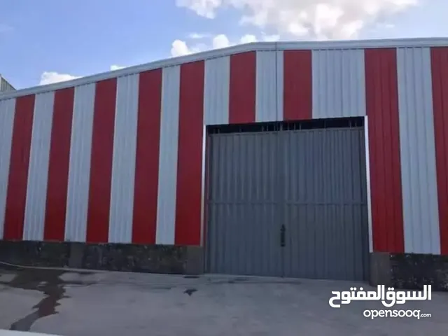 مخزن 1200 متر بيع او ايجار متفرع من الطريق الدائري ويوجد على الزراعى والصحراوى ومحرم بك