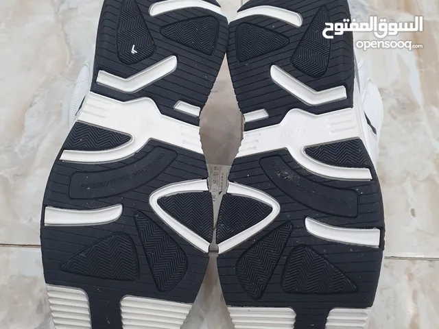 Other Sport Shoes in Benghazi