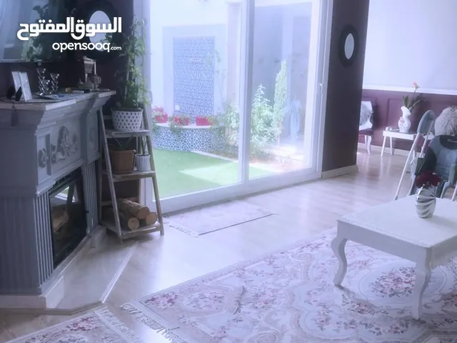 300 m2 More than 6 bedrooms Villa for Rent in Tripoli Tareeq Al-Mashtal