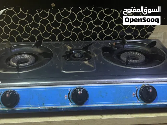 طباخة مع سلندر