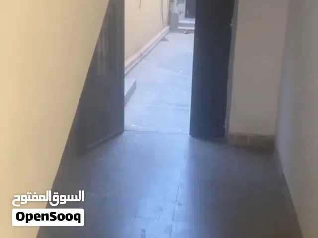 شقة خدمية للإيجار في بن عاشور