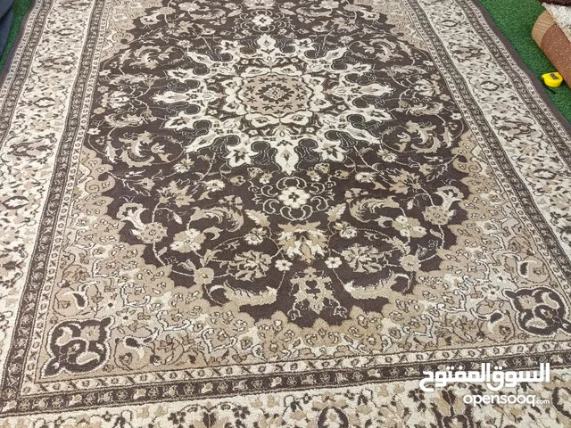 قطع سجاد تركي ثقيل متنوعه مستعملة للبيع
