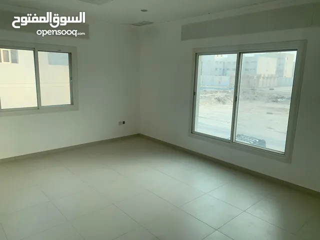 600 m2 5 Bedrooms Villa for Sale in Al Ahmadi Wafra residential