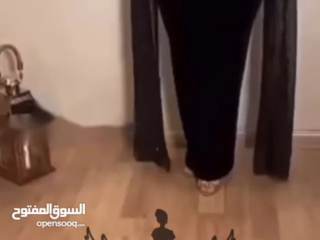 فستان سهرة لماع