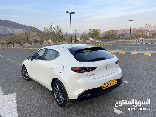 Used Mazda 3 in Al Dakhiliya