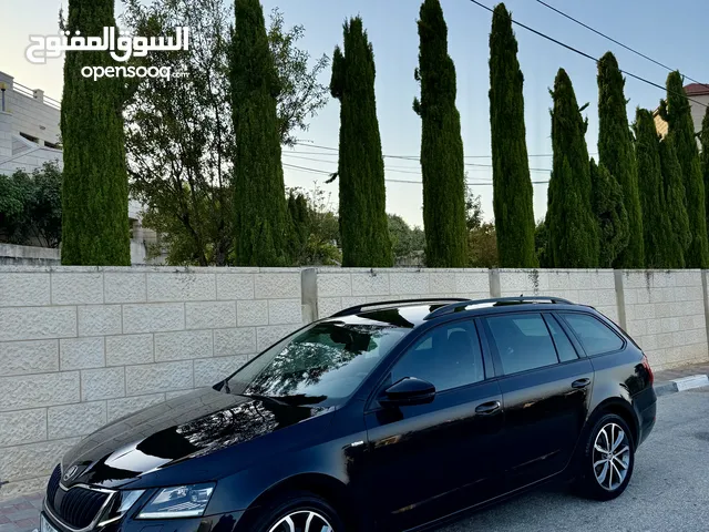 سكودا اوكتافيا 2020