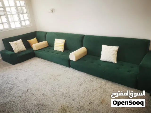 طقم كراسي أرضي نظيف