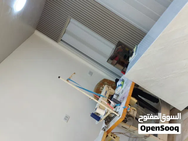 للبيع مخيطه + دراي كلين+ مغسله سجاد