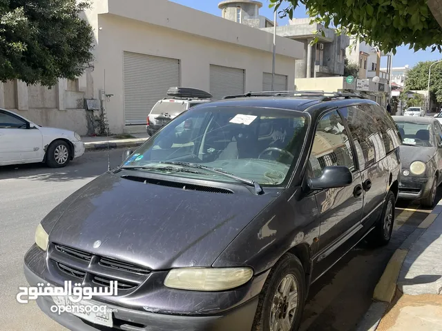 Used Chrysler Voyager in Tripoli