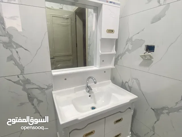 2 دولاب حمام كامل