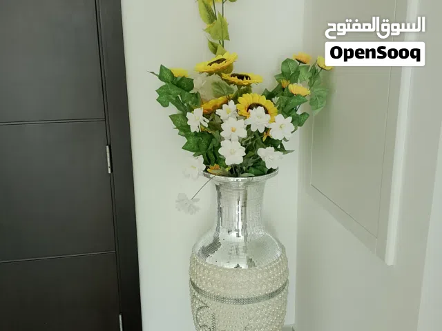 مزهريه جميله تصلح الى صلات افراح او في المنازل الفخمه