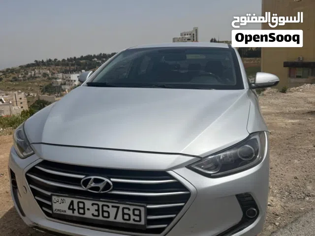 2018 هيونداي افانتي Limited