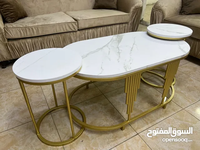 طاولة استقبال الضيوف