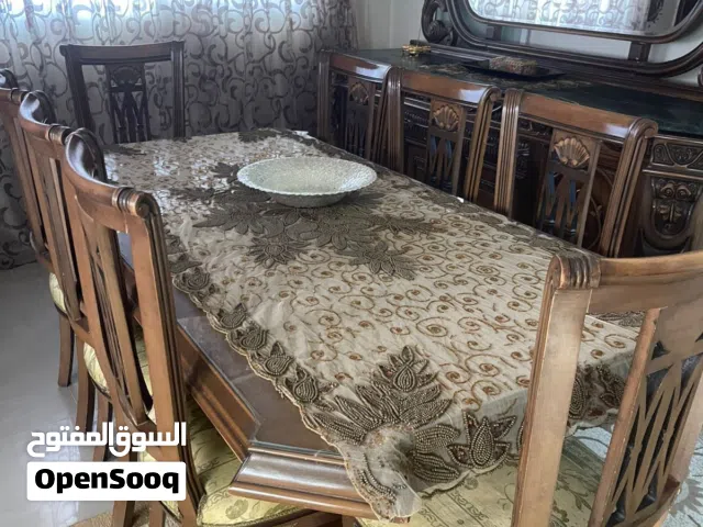 طاولة سفرة 8 مقاعد (فضية + دلسوار)