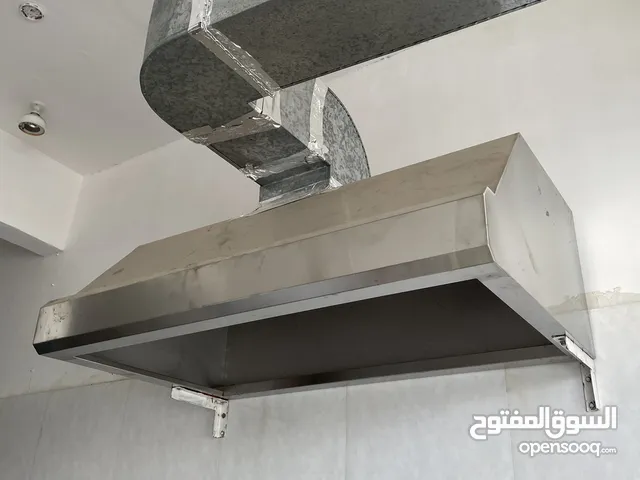 للبيع ادوات طبخ وطاولات للمخابز