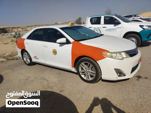 2014 تويوتا كامري LE