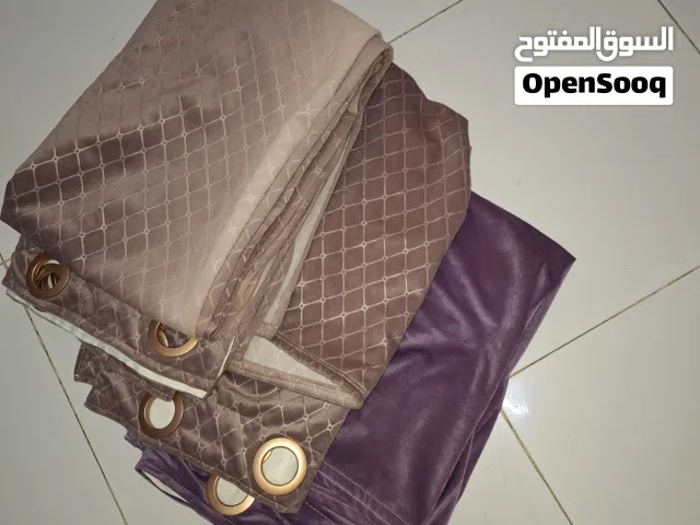 ستائر طويلة وقصيرة