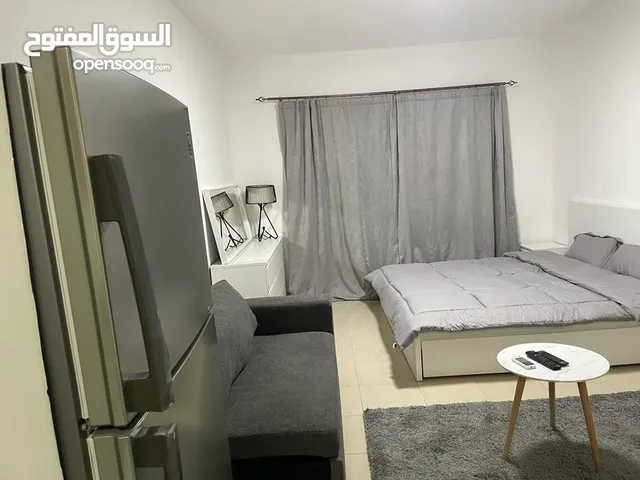 2 m2 Studio Apartments for Rent in Sharjah Al Mujarrah