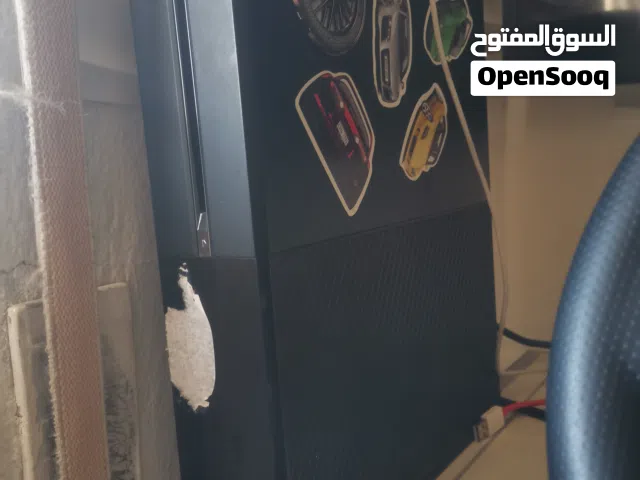 اكس بوكس ون بحالة ممتازة اقرا الوصف مهم